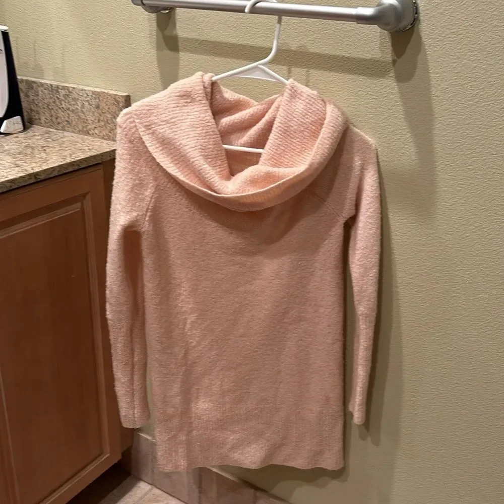 Trouve woman's long tunic light pink sweater - Picture 2 of 9